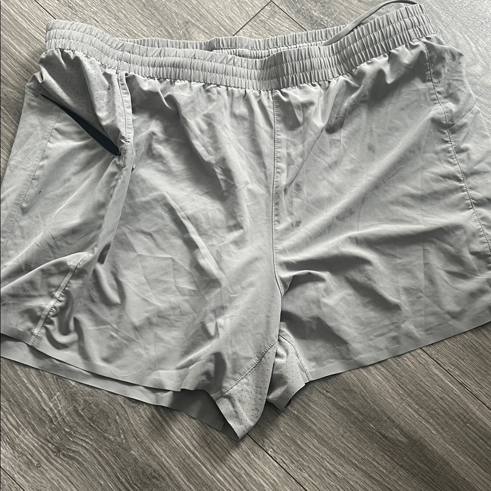 Men's Gray Shorts
